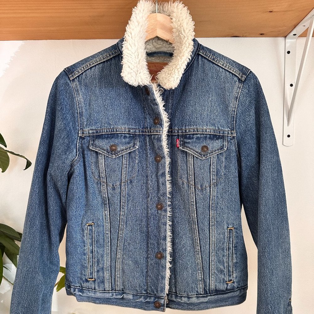 Levi's Sherpa Lined Trucker Jacket